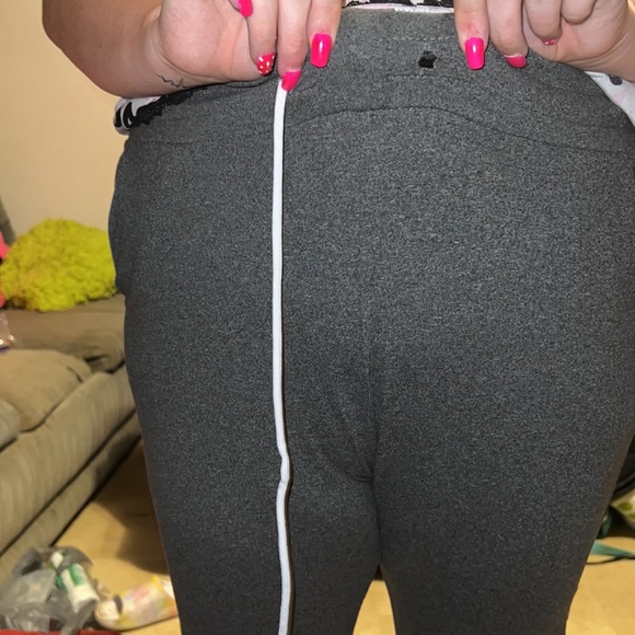 Sweat pants - Picture 3 of 3